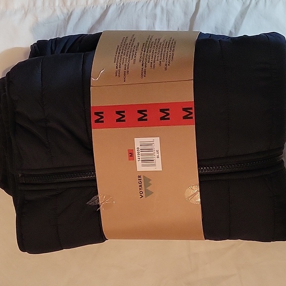 New. Voyager mens polar fleece lined puffer jacket. Size M - Picture 8 of 10
